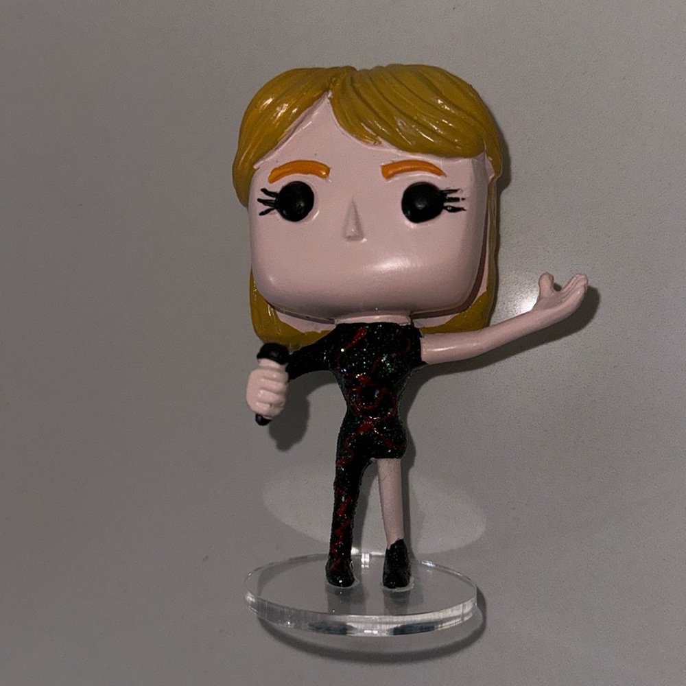COPY - New no box Taylor Swift Reputation doll